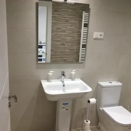 Apartamentos Gyc Viviendas Deluxe León Extérieur photo